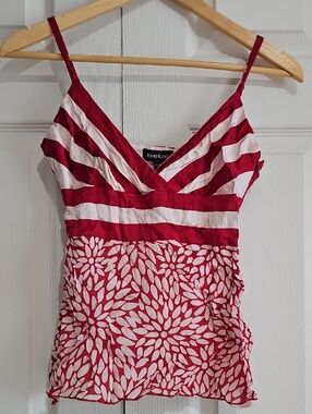 ❤️ Bebe Red & White Silk Blend Striped Floral Camisole – Flowy & Feminine ❤️